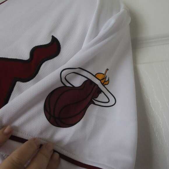 NWT Miami Heat Button Down Jersey White XL Unisex - Picture 5 of 5